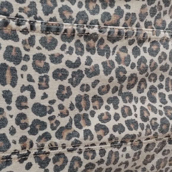 Leopard Y2K Skirt - Picture 3 of 6